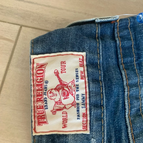 True err live on jeans - Picture 4 of 5